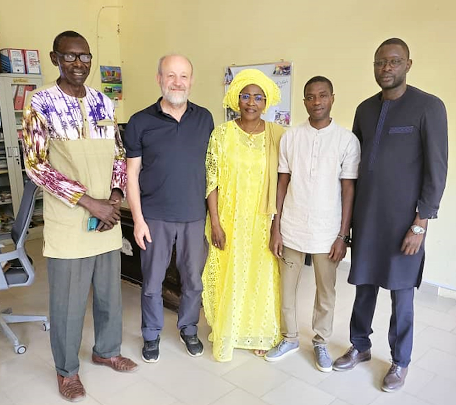 La delegation du ministere et les responsables du centre de Ngaparou